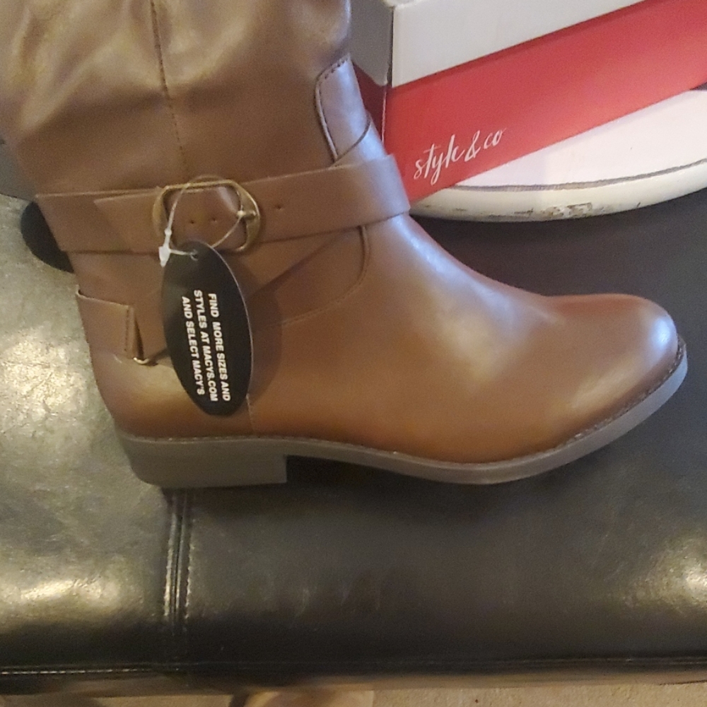 Style & Co riding boot sz 8.5.  NIB  Cognac - Picture 3 of 9